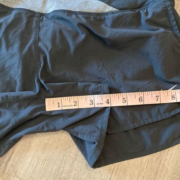 Nike Dri-Fit Black and Gray Short M EUC - Picture 8 of 8